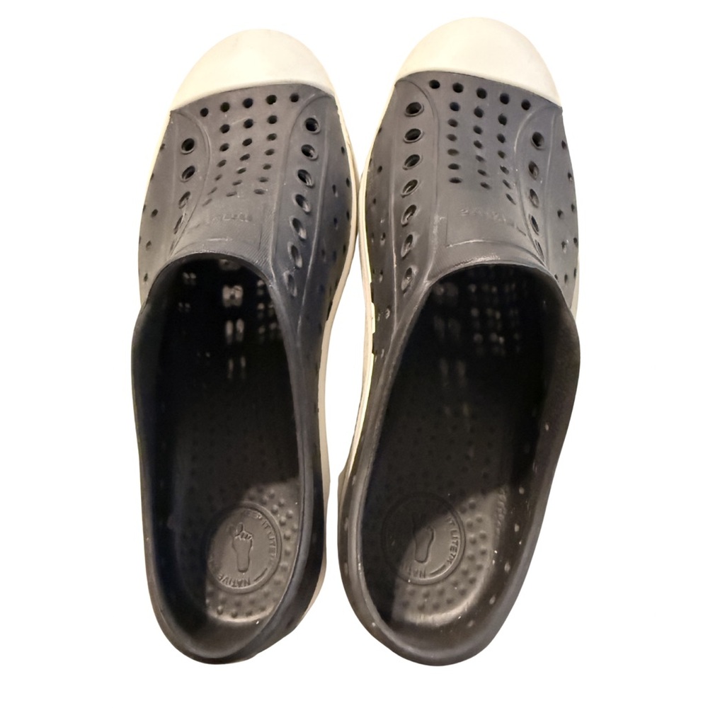 Native Shoes Jefferson Kids Slip-On Sneakers Black Size C9 - Picture 6 of 6